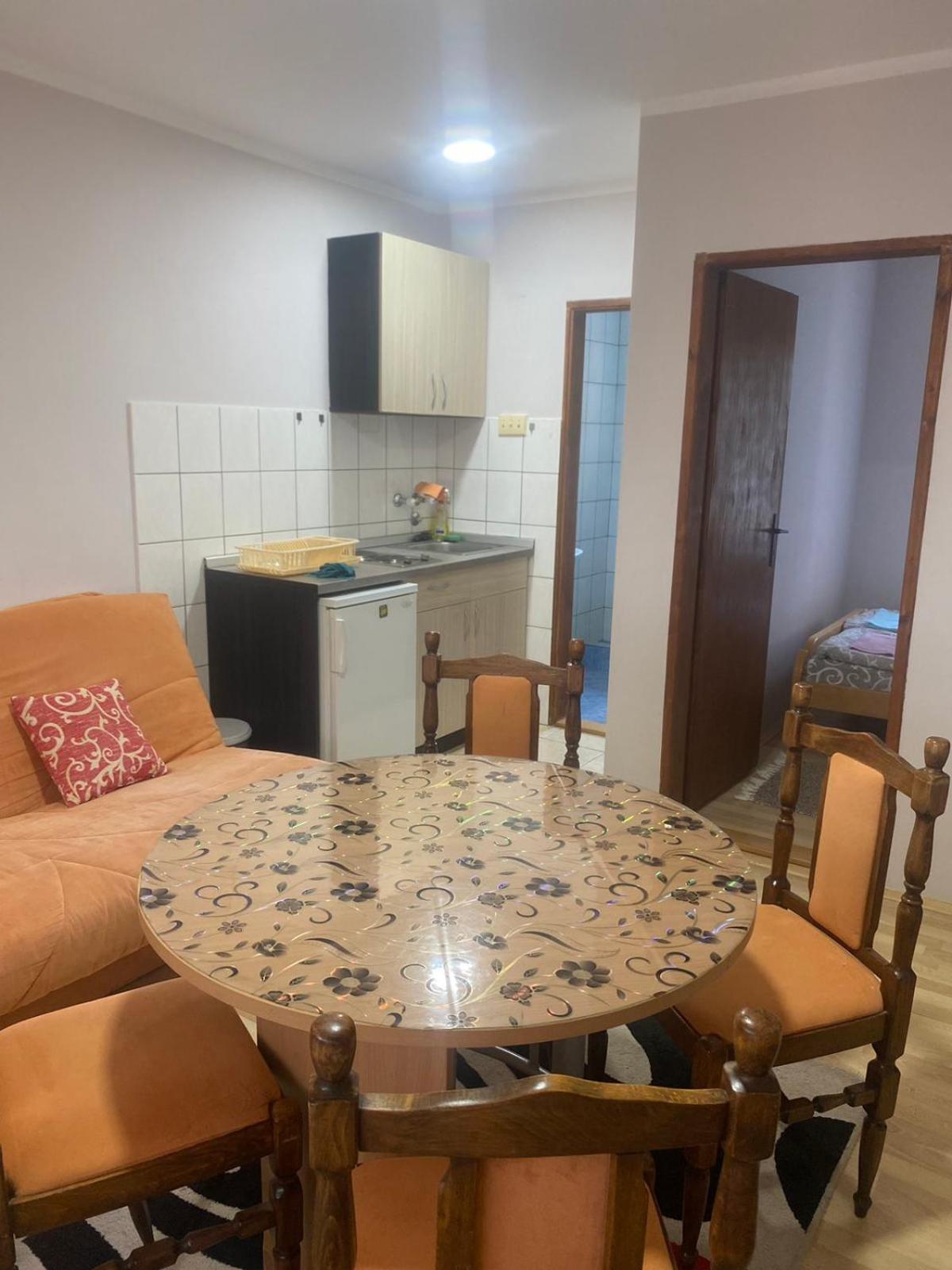 Apartmani Nais ซลาตีบอร์ ภายนอก รูปภาพ