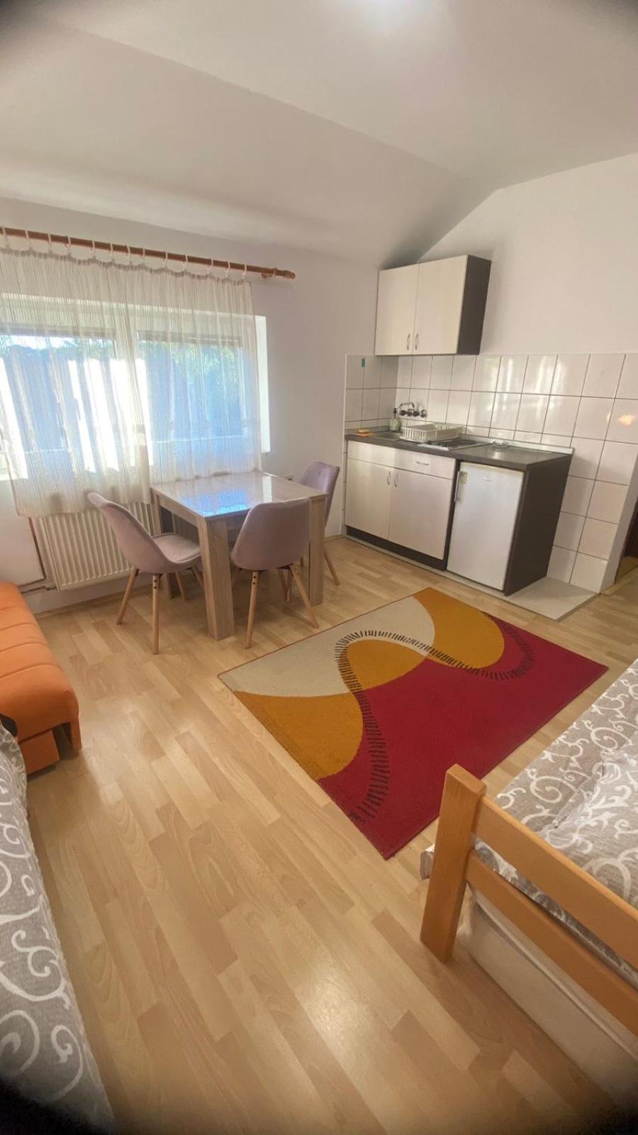 Apartmani Nais ซลาตีบอร์ ภายนอก รูปภาพ