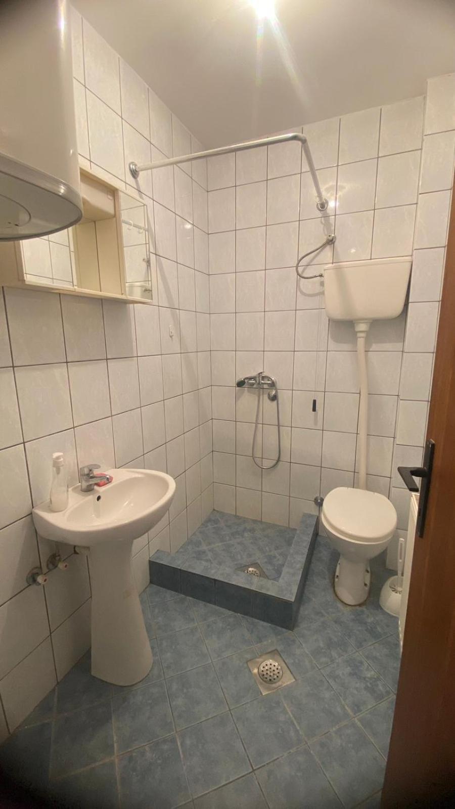 Apartmani Nais ซลาตีบอร์ ภายนอก รูปภาพ